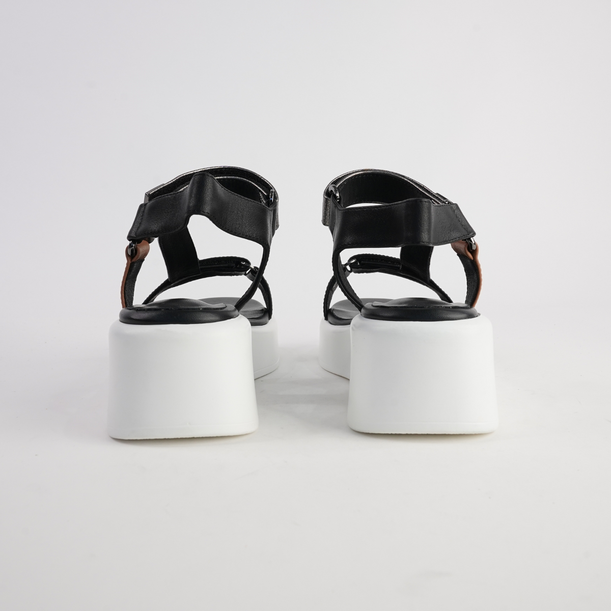 Roz Black/ Silver Leather Sandals - EMMA KATE | Shouz