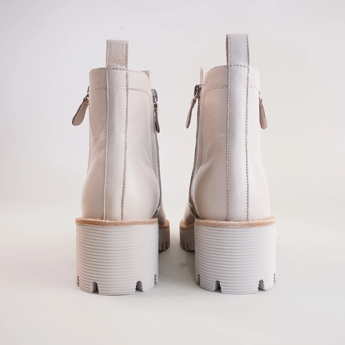 Waizey Nougat Leather Ankle Boots - DJANGO AND JULIETTE | Shouz