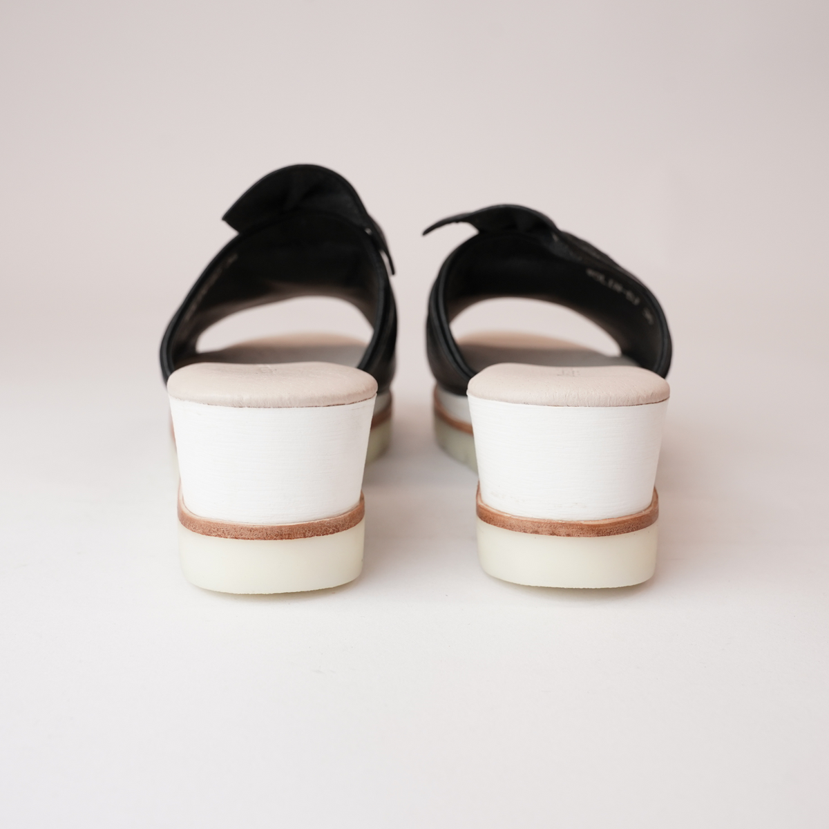 Wolin Black/ White Sole Leather Sandals - DJANGO AND JULIETTE | Shouz