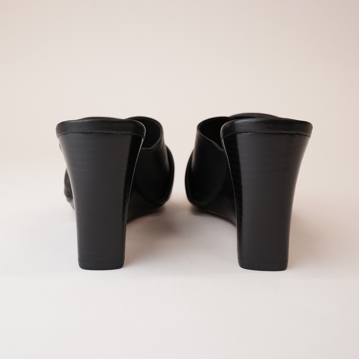 Aiya Black Leather Wedges - MOLLINI | Shouz