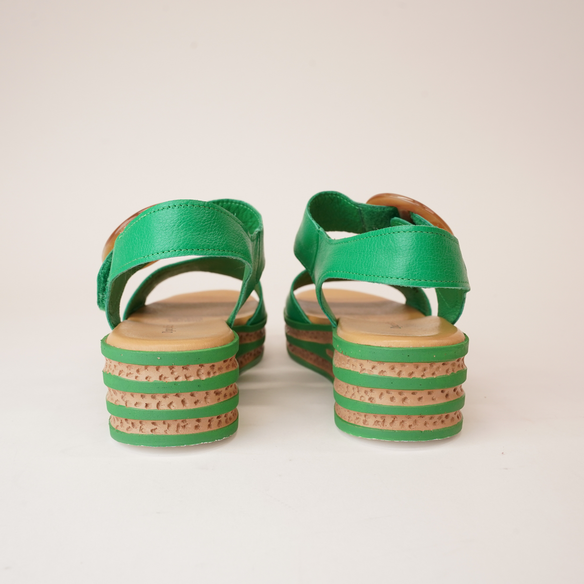 Cubbie Bright Emerald Leather Sandals - DJANGO AND JULIETTE | Shouz