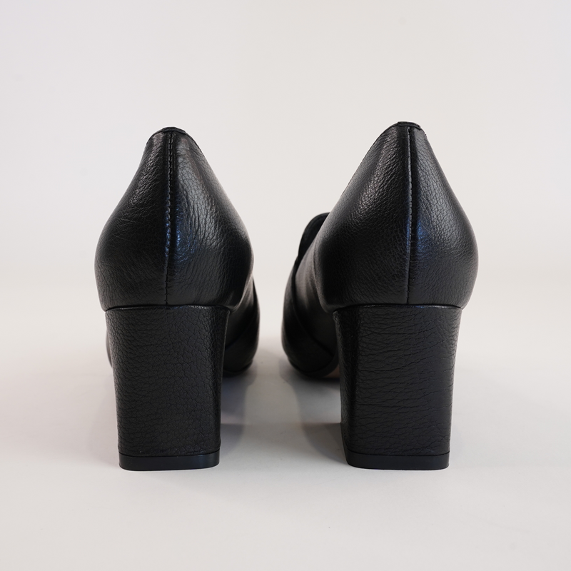 Moseles BlackLeather Heeled Loafers