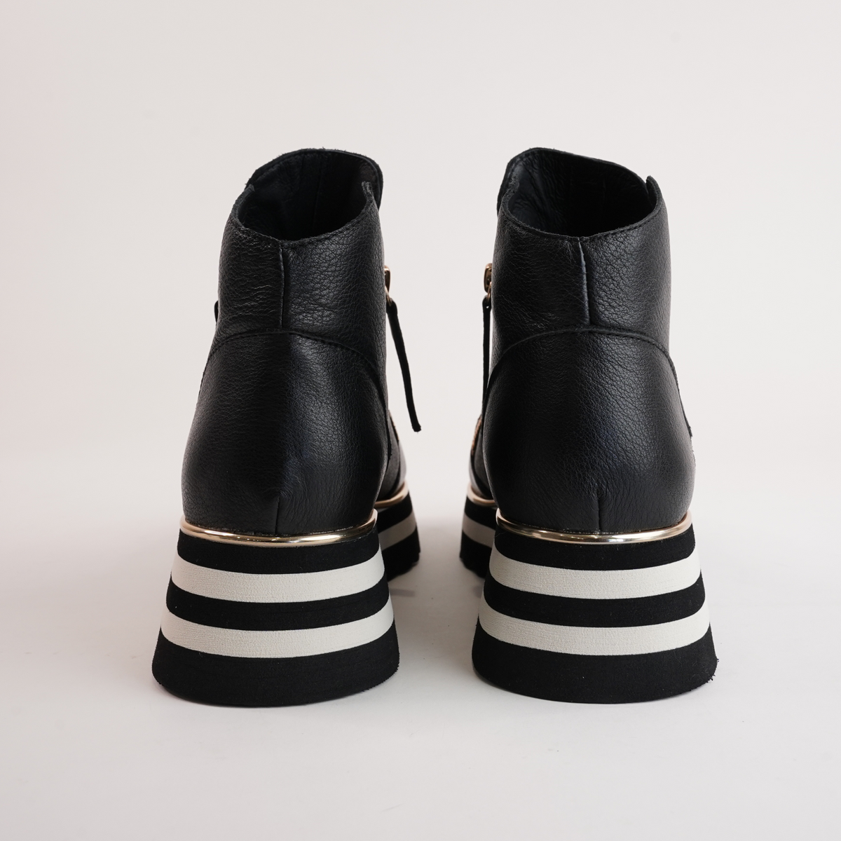 Evol Black Leather Ankle Boots - DJANGO AND JULIETTE | Shouz