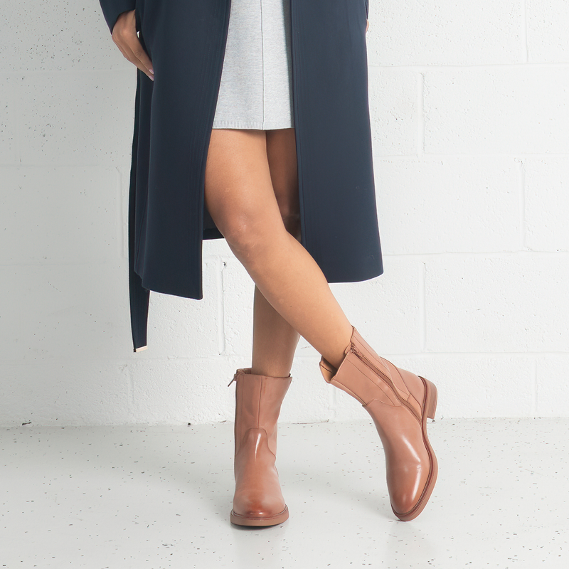 Blanca Brandy Leather Boots