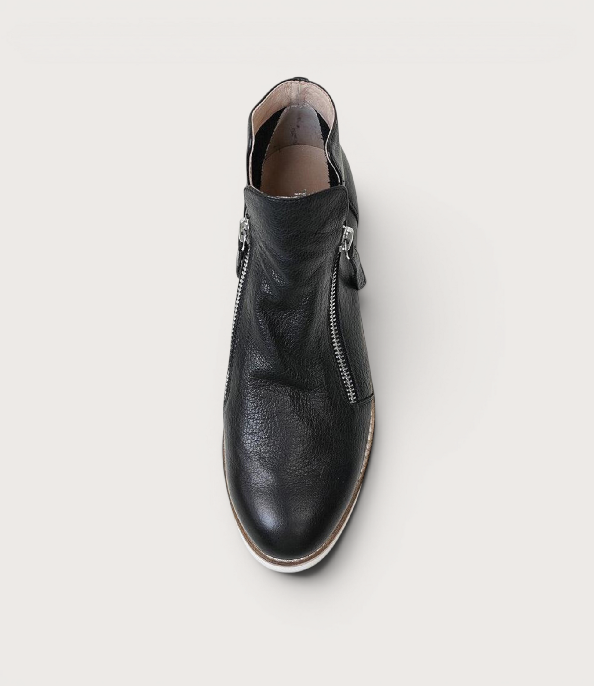 Ohmy Black Leather Ankle Boots