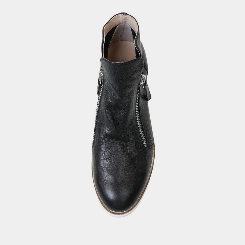 Ohmy Black Leather Ankle Boots