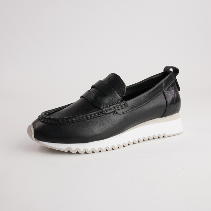 Peggy Black Leather Loafers