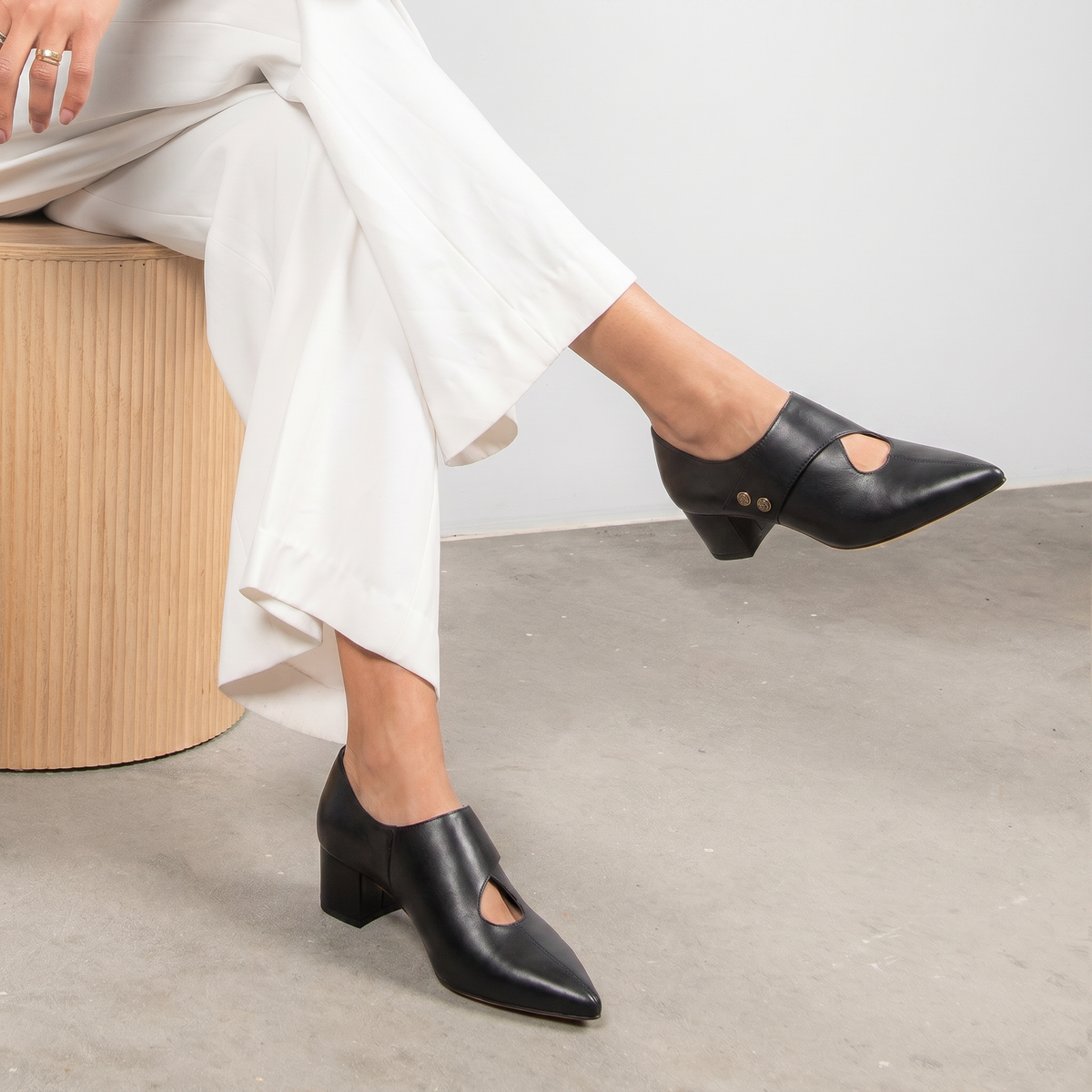 Arrie Black Leather Heels - TOP END | Shouz