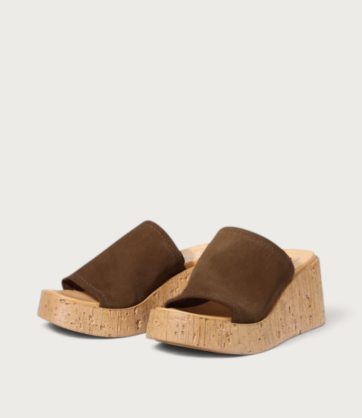 Caria Light Chestnut Suede Wedges