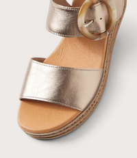 Cubbie Champagne Leather Sandals