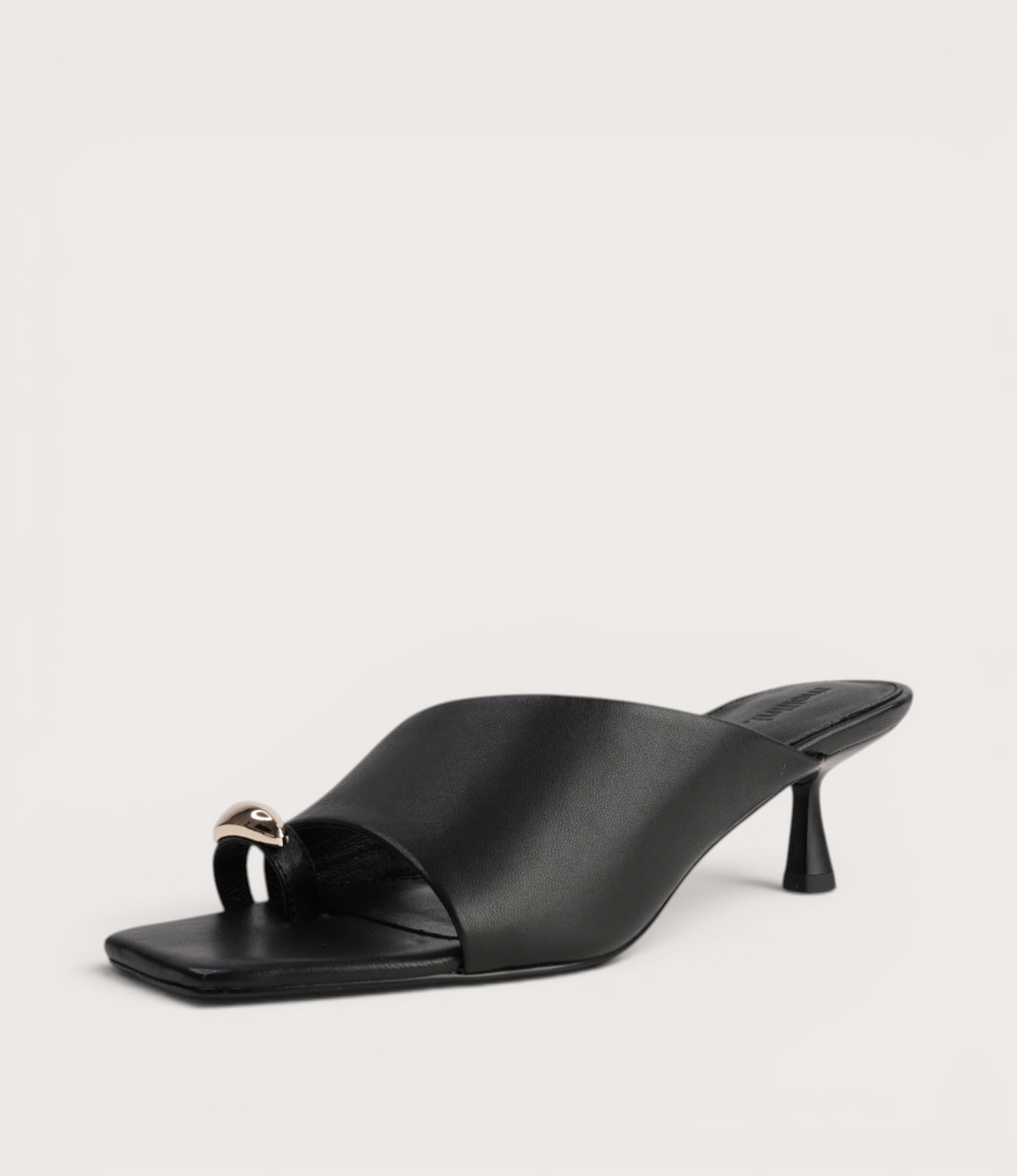 Tionee Black Leather Heels