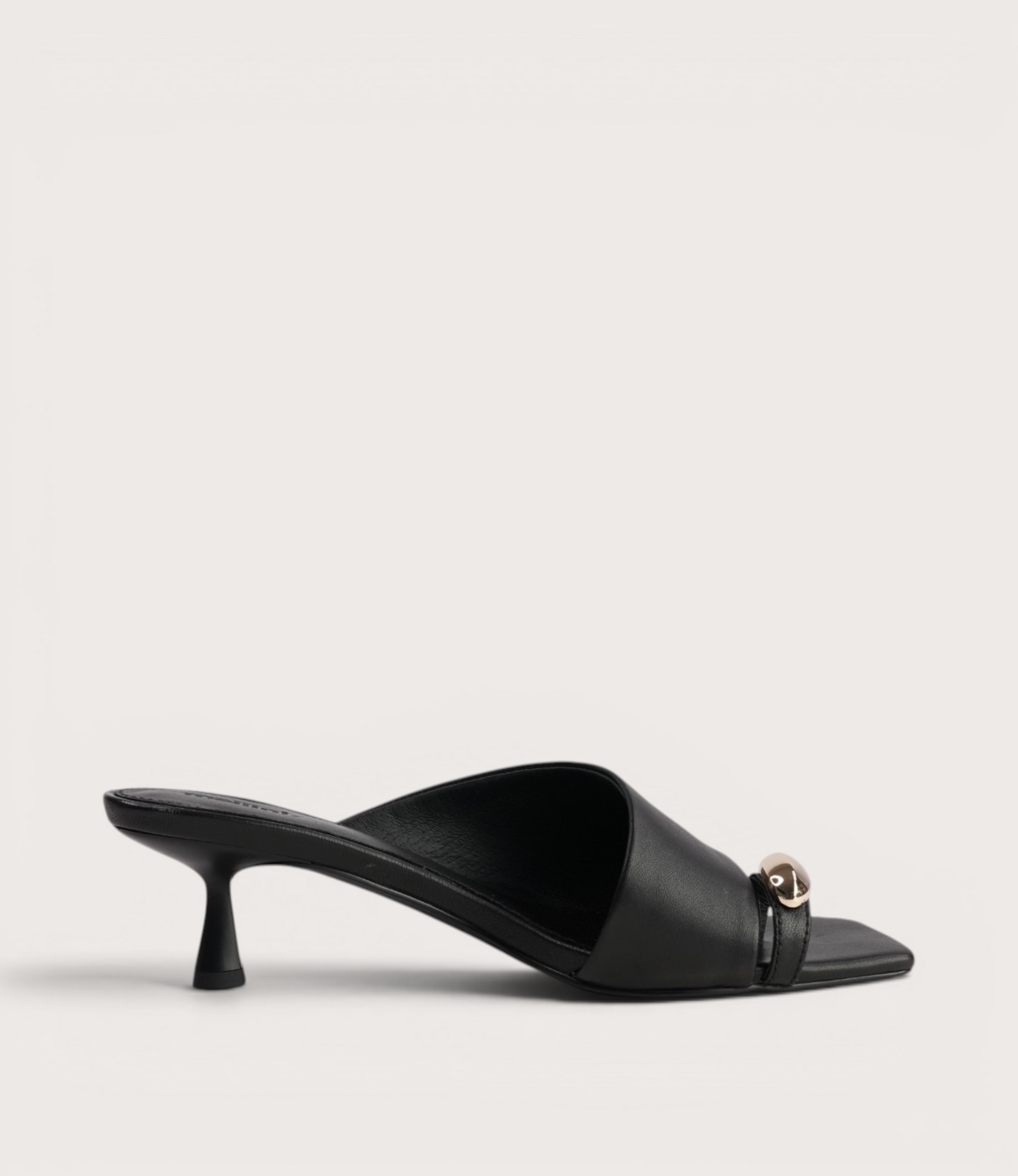 Tionee Black Leather Heels