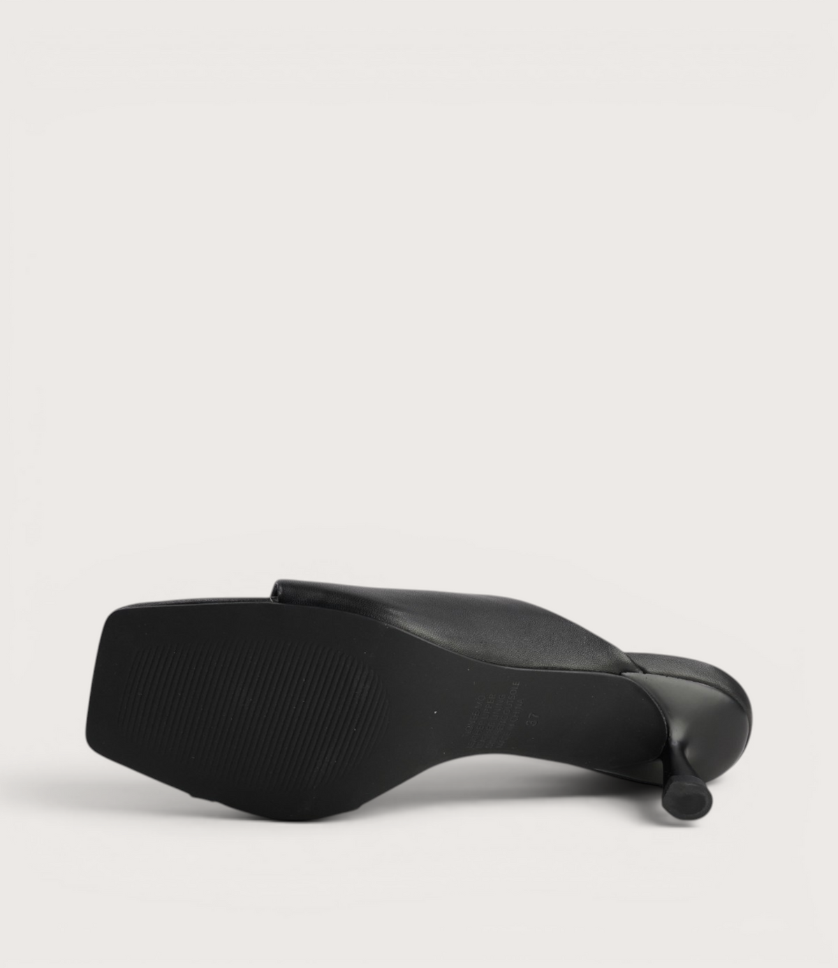 Tionee Black Leather Heels