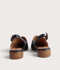 Shake Navy/Bone Leather Loafers