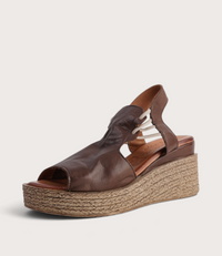 Los Patios Praline Leather Wedges