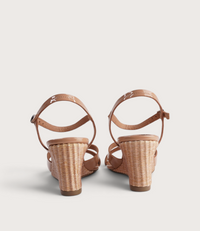 Isenta Nude Patent Leather Heels