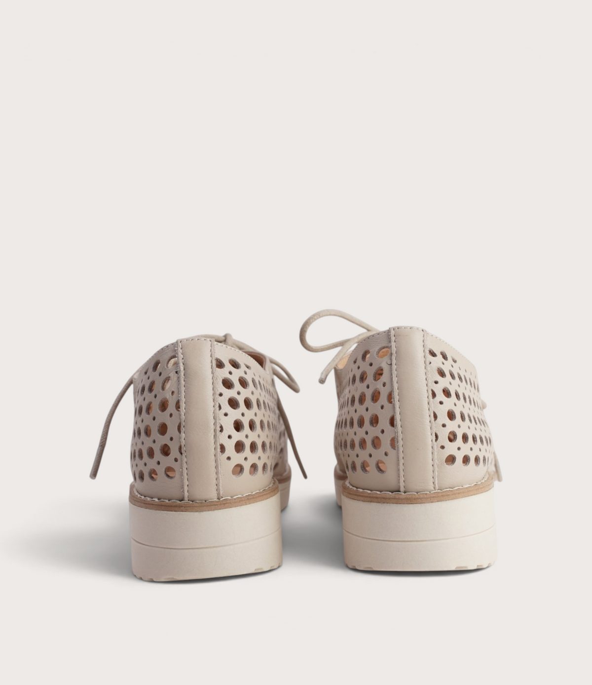 Onstage Vanilla/ Vanila Sole Sneakers - TOP END | Shouz