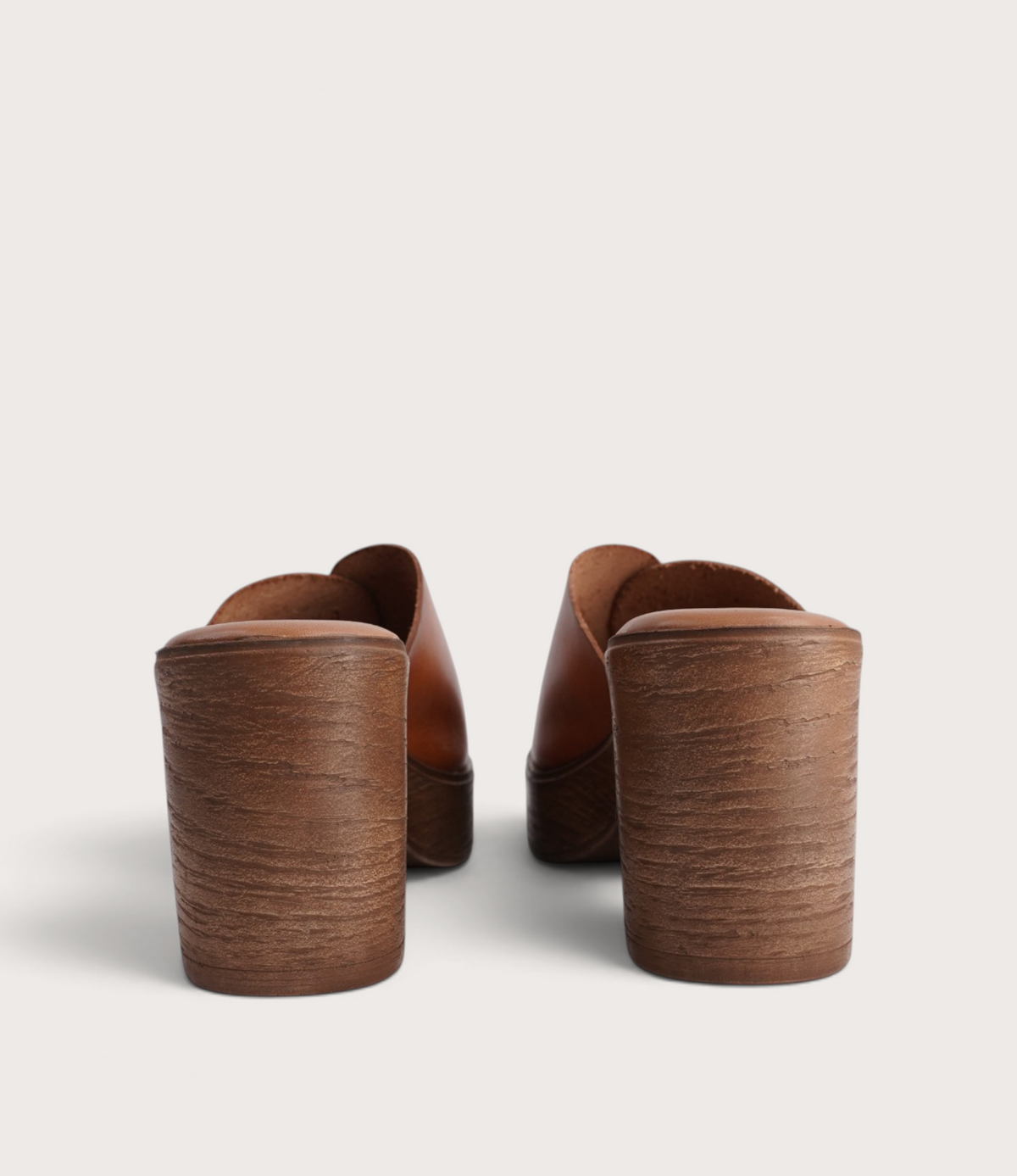 Quirina Cuero Leather Heels