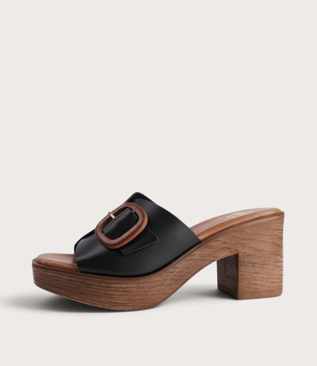Quirina Negro Leather Heels