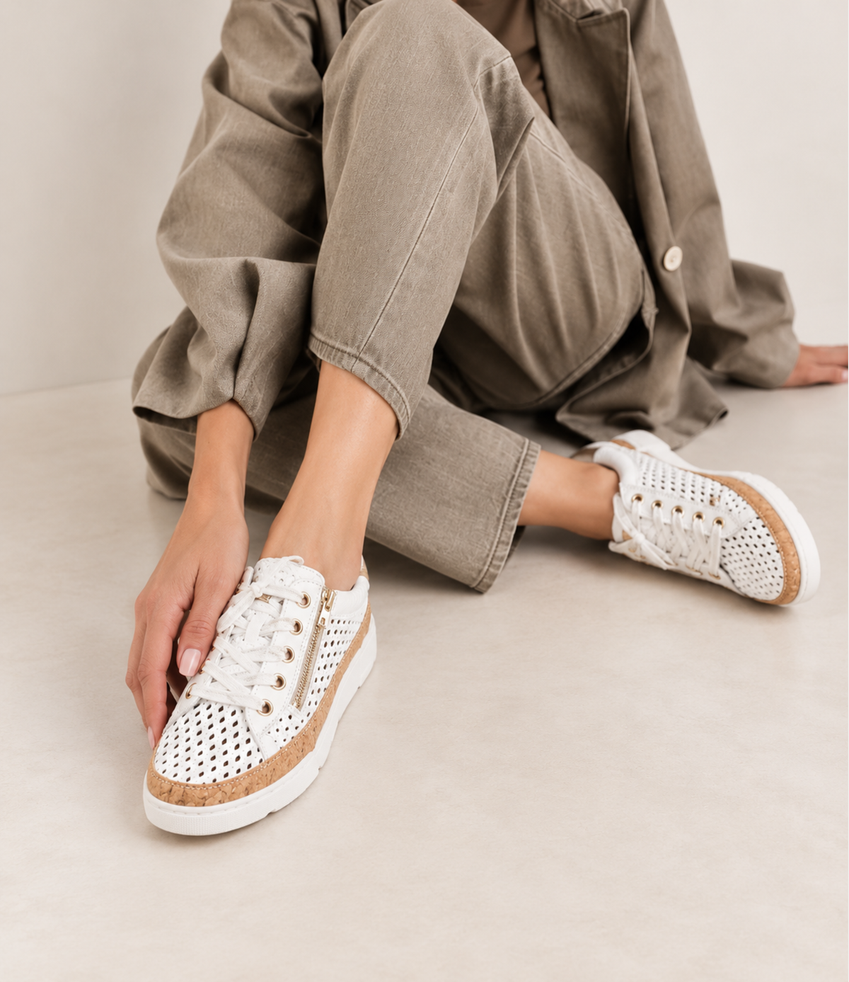 Torque White/Pale Gold Multi Sneakers