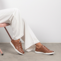 Claire 33 Camel Sneakers