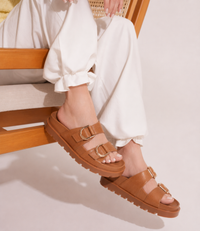 Ullana Tan Leather Slides