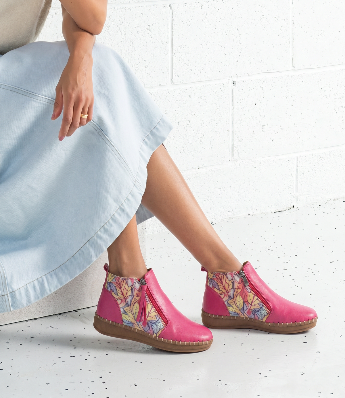 Regan Cerise Fall Leather Ankle Boots - SALA | Shouz