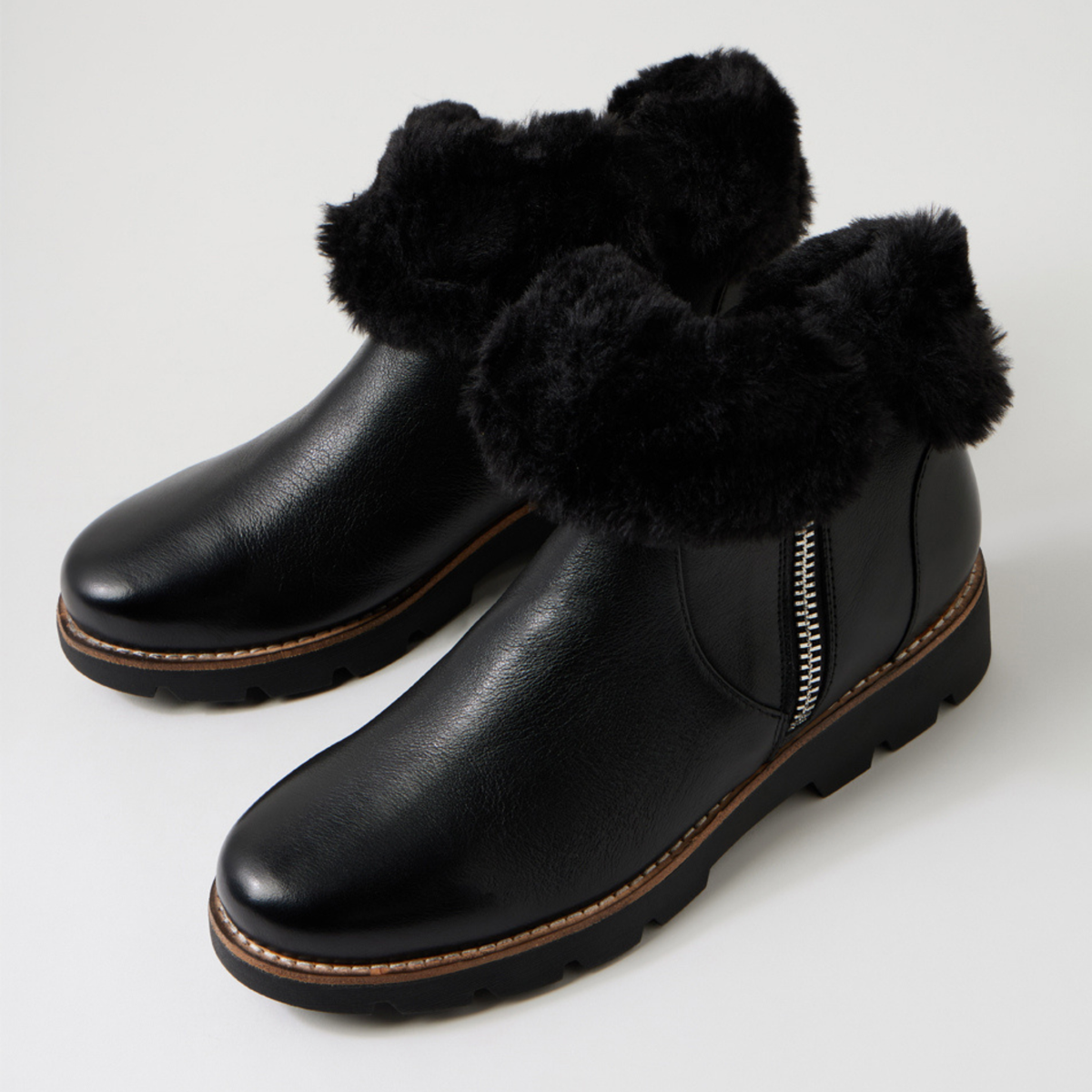 Dlinga Black/black Fur Leather Boots - DJANGO AND JULIETTE | Shouz