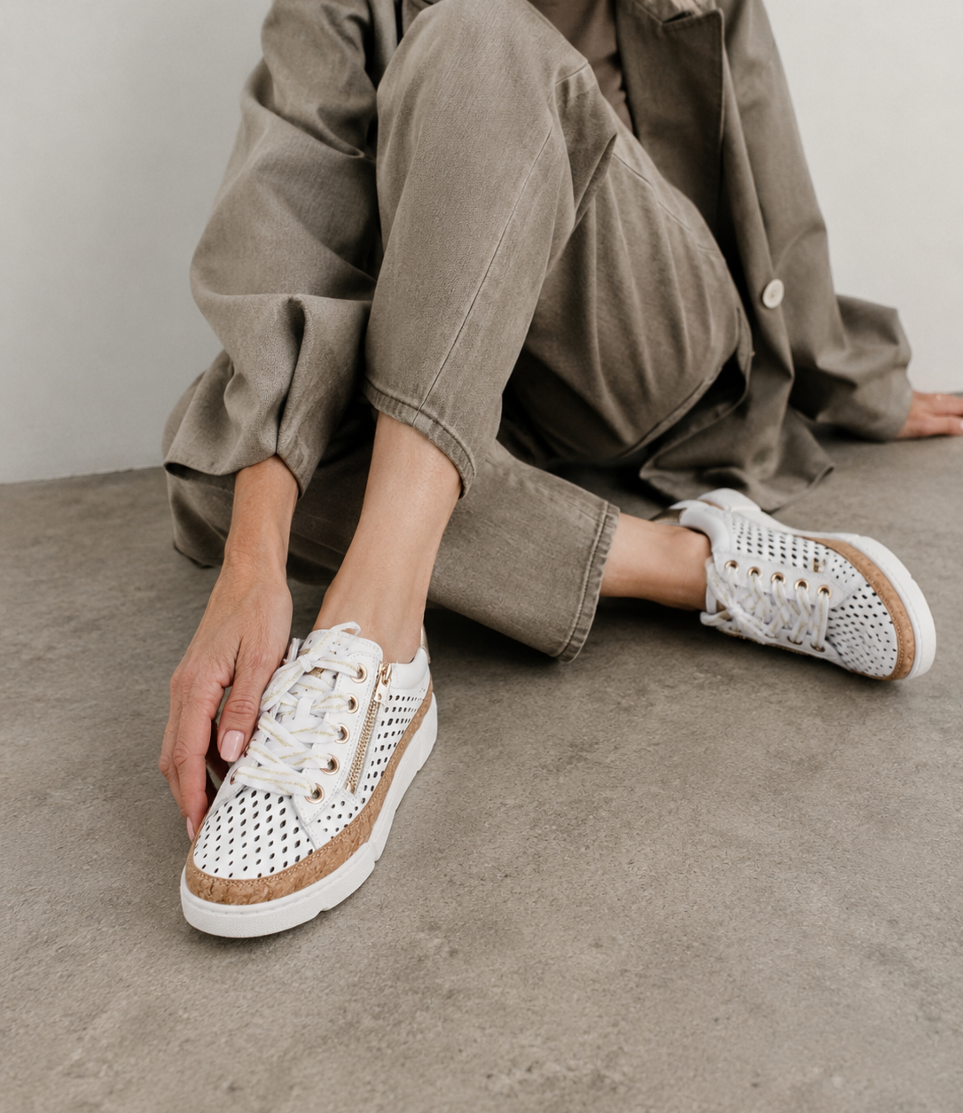 Torque White/Pale Gold Multi Sneakers