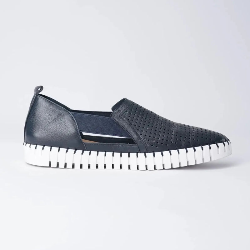 Habiki Navy/ White Leather Sneakers