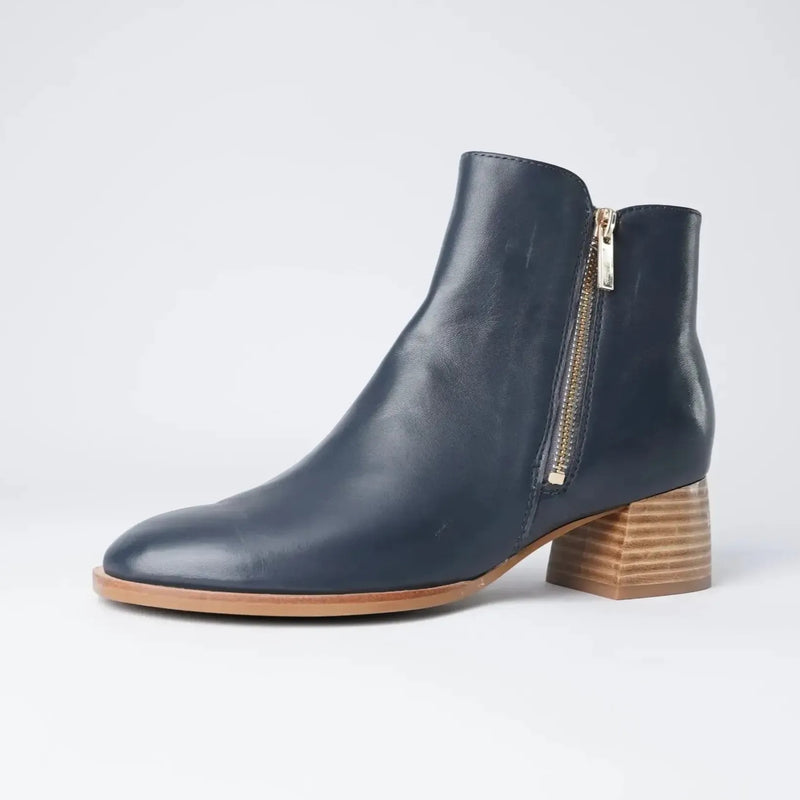 Neality Navy Leather Ankle Boots
