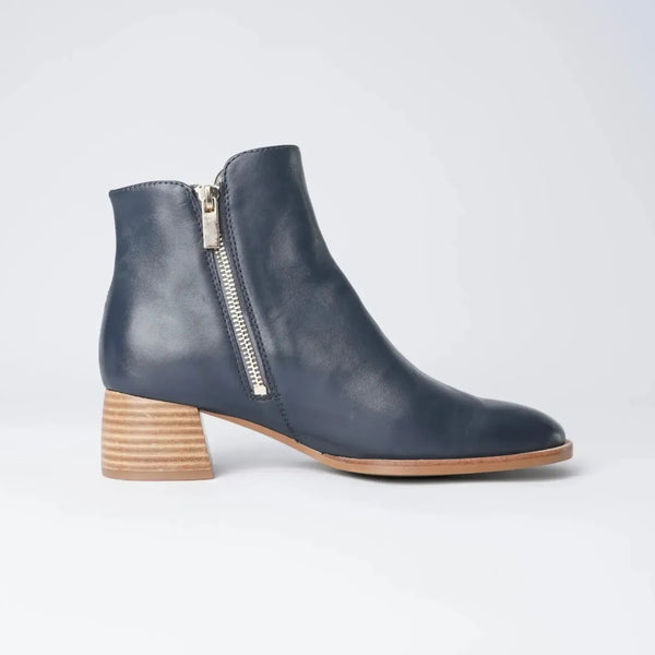 Neality Navy Leather Ankle Boots