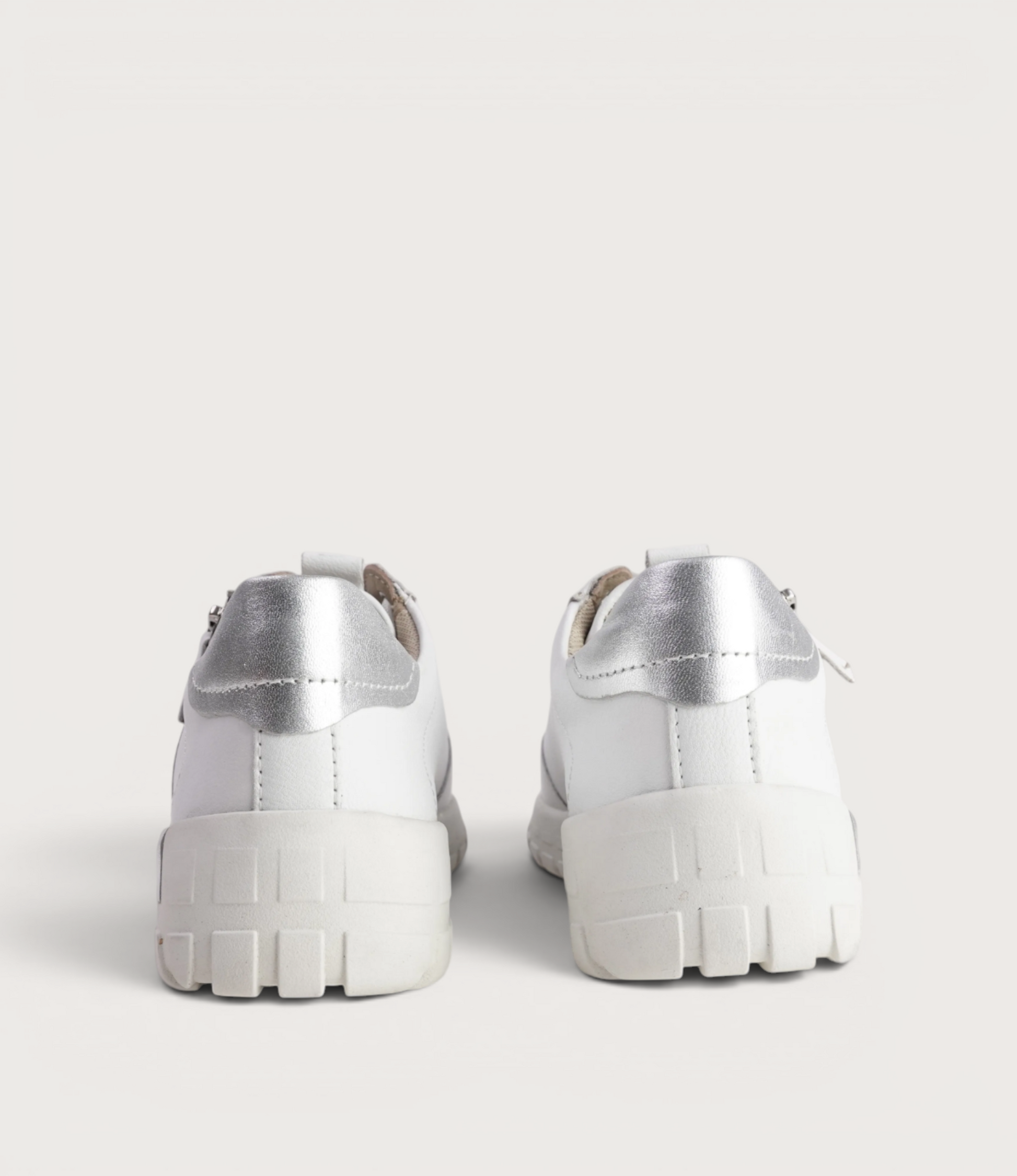 Gabby 01 White Silver Leather Sneakers