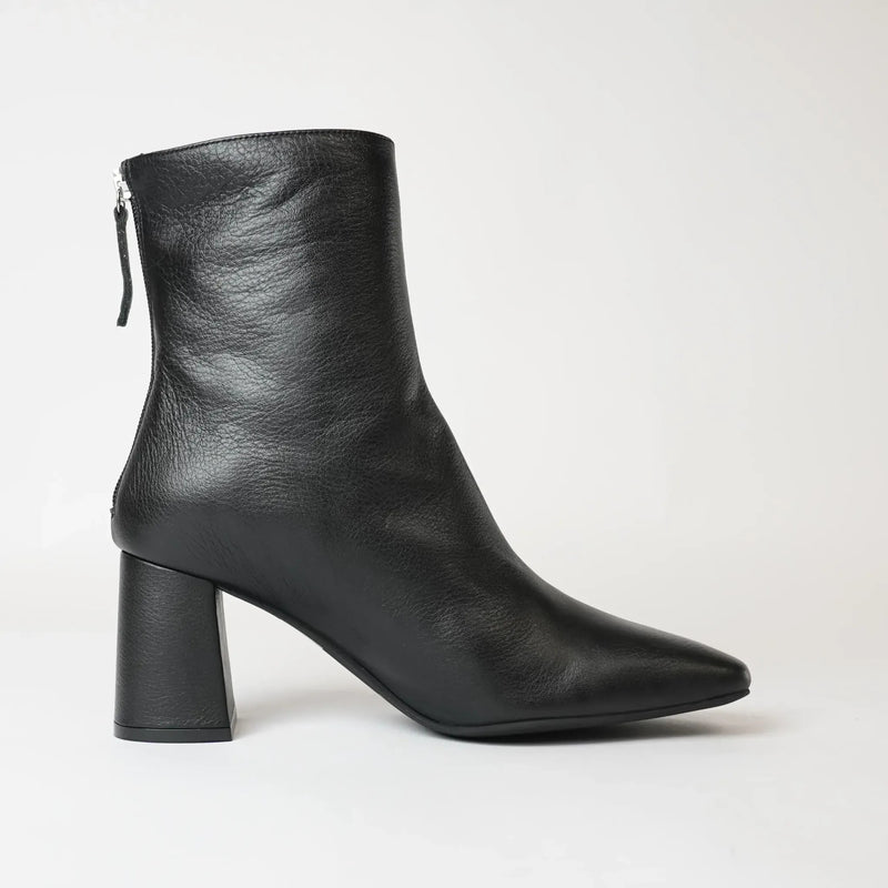 Ag-23535 Black Leather Ankle Boots, NEO - Shouz