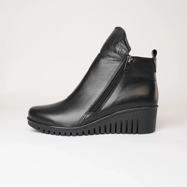 Forest Black Leather Ankle Boots